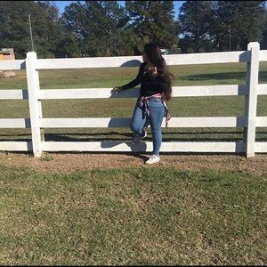 Meet your Posher, Lauren